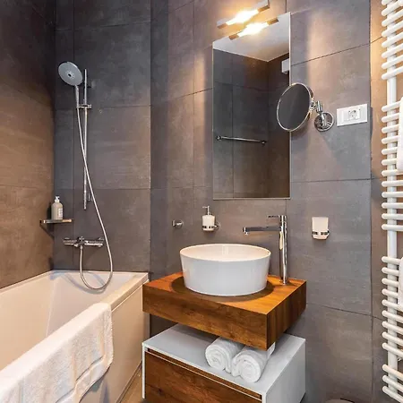 Four-bedroom In Veprinac