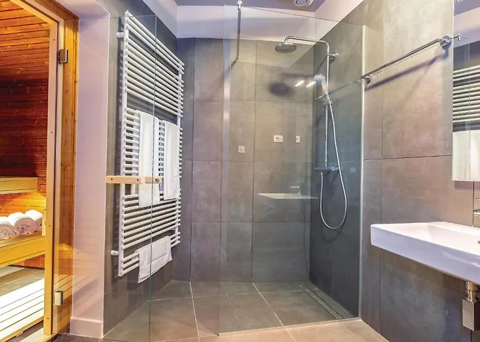Four-bedroom In Σπίτι διακοπών Veprinac