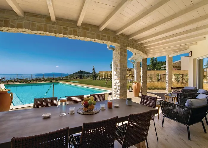 Σπίτι διακοπών Four-bedroom In Veprinac