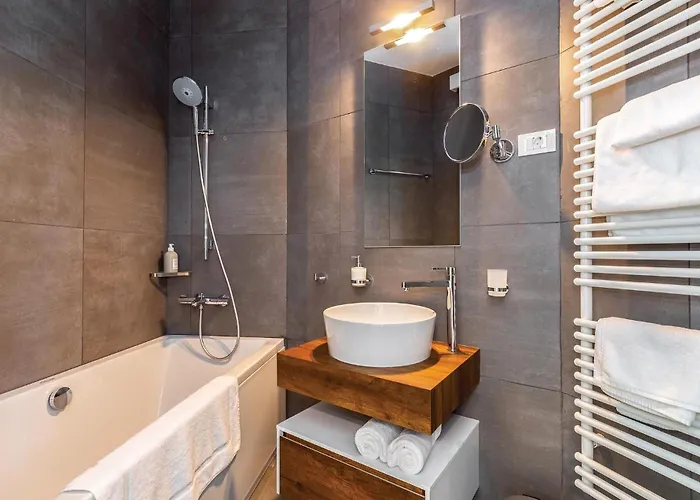 Four-bedroom In Veprinac