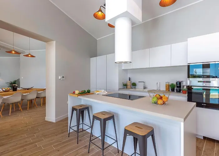 Feriehus Four-bedroom In Veprinac